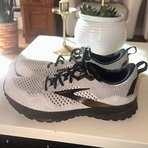 Brooks Revel Gray and Black Running Shoes